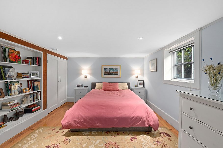 2906 W 12th Avenue Vancouver, BC - 18