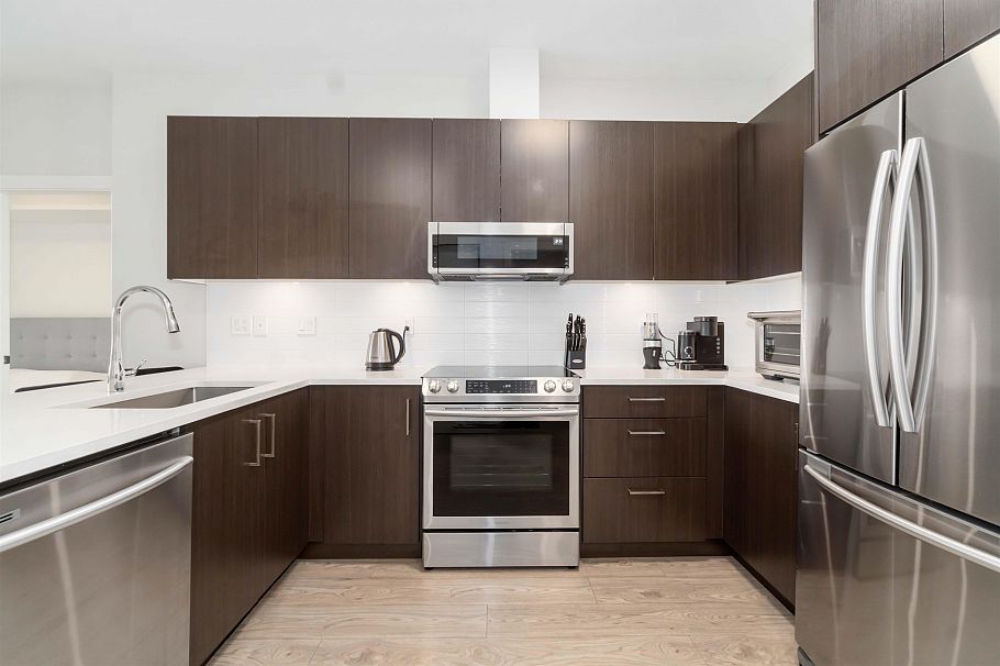 409 1633 Tatlow Avenue North Vancouver, BC - 2