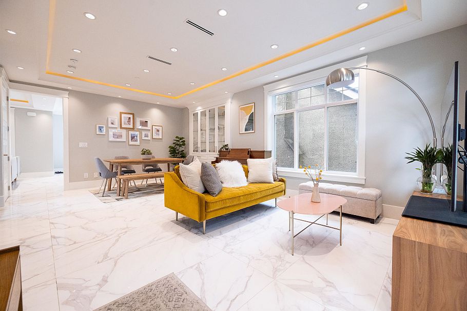 2388 E 2nd Avenue Vancouver, BC - 3