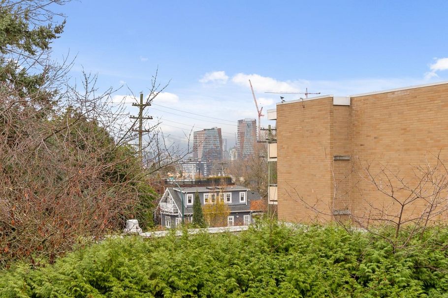 312 2033 W 7th Avenue Vancouver, BC - 21