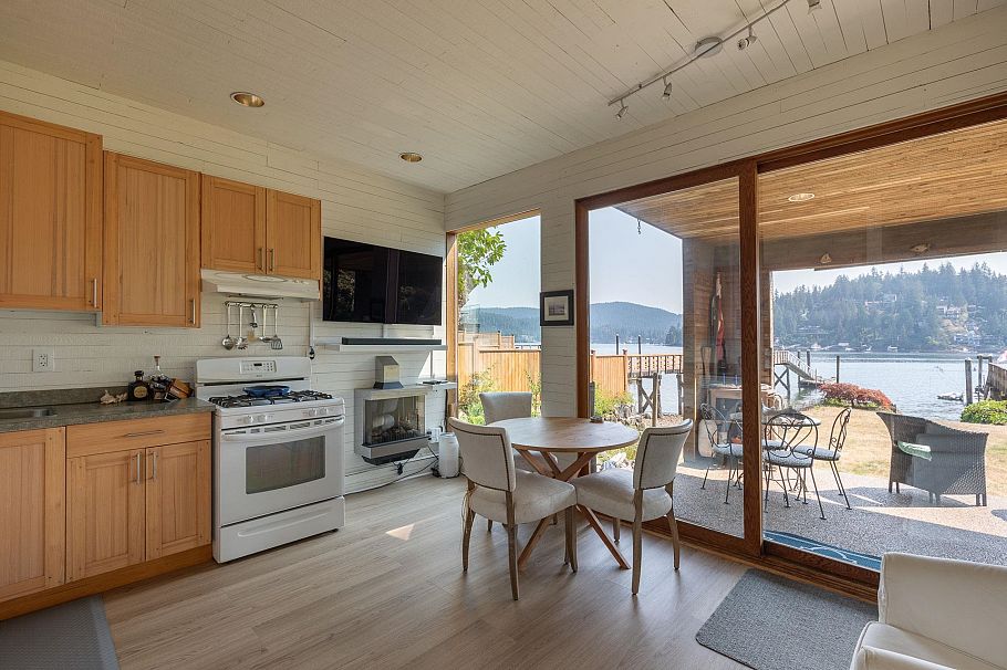 2802 Panorama Drive North Vancouver, BC - 31