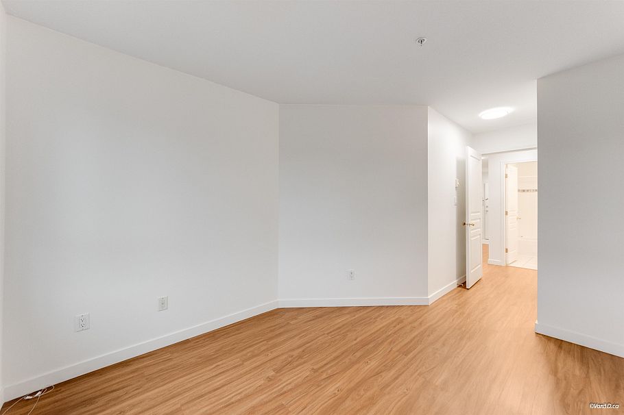 210 4989 Duchess Street Vancouver, BC - 10