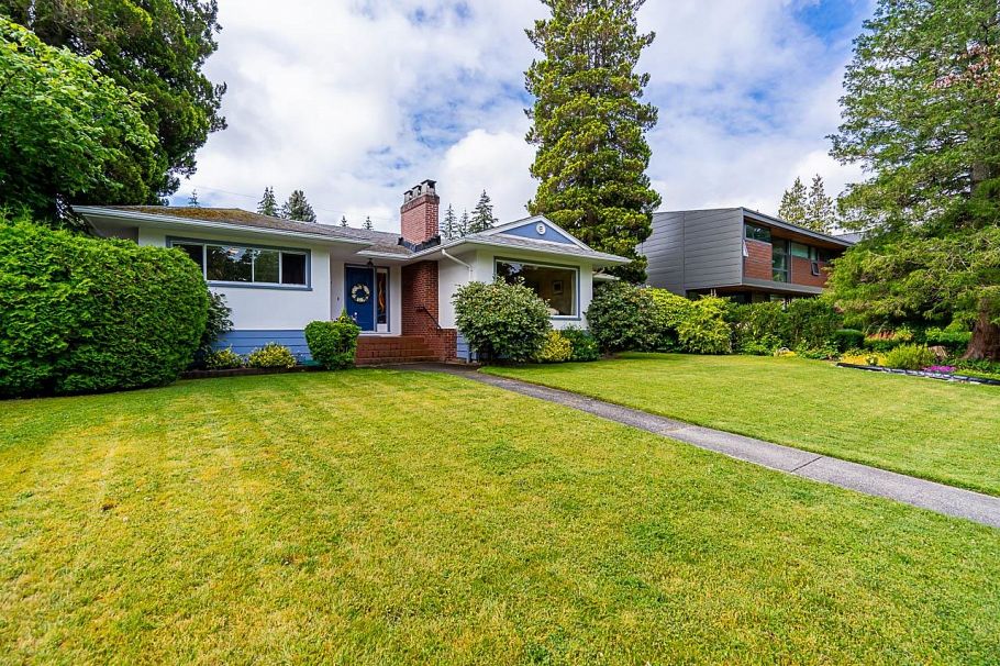 4930 Queensland Road Vancouver, BC - 31