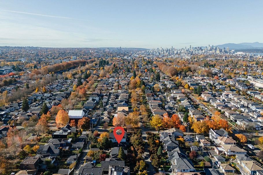 2616 E 4th Avenue Vancouver, BC - 29