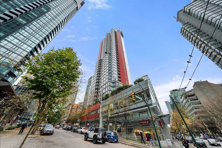 1101 1211 Melville Street Vancouver, BC - 17