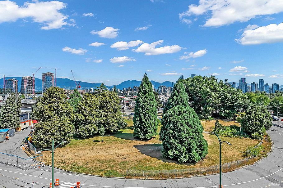 404 1529 W 6th Avenue Vancouver, BC - 24