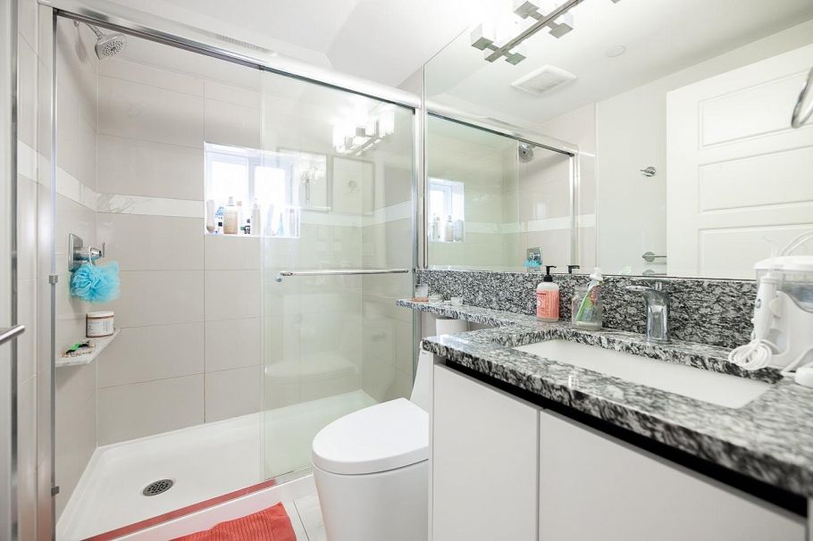 2388 E 2nd Avenue Vancouver, BC - 32