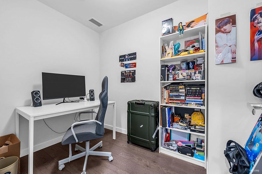 1102 3533 Ross Drive Vancouver, BC - 12