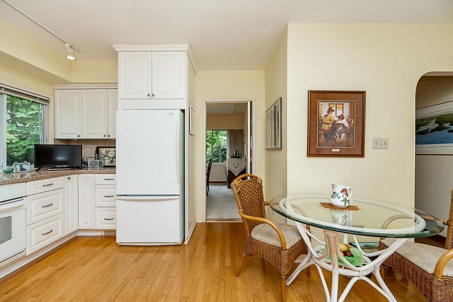 4930 Queensland Road Vancouver, BC - 13