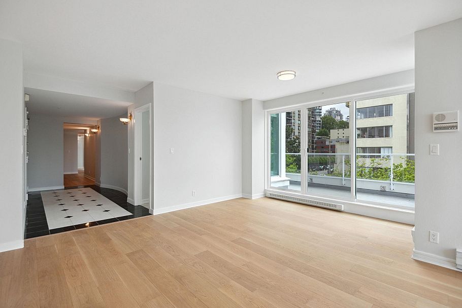 5A 1403 Beach Avenue Vancouver, BC - 16