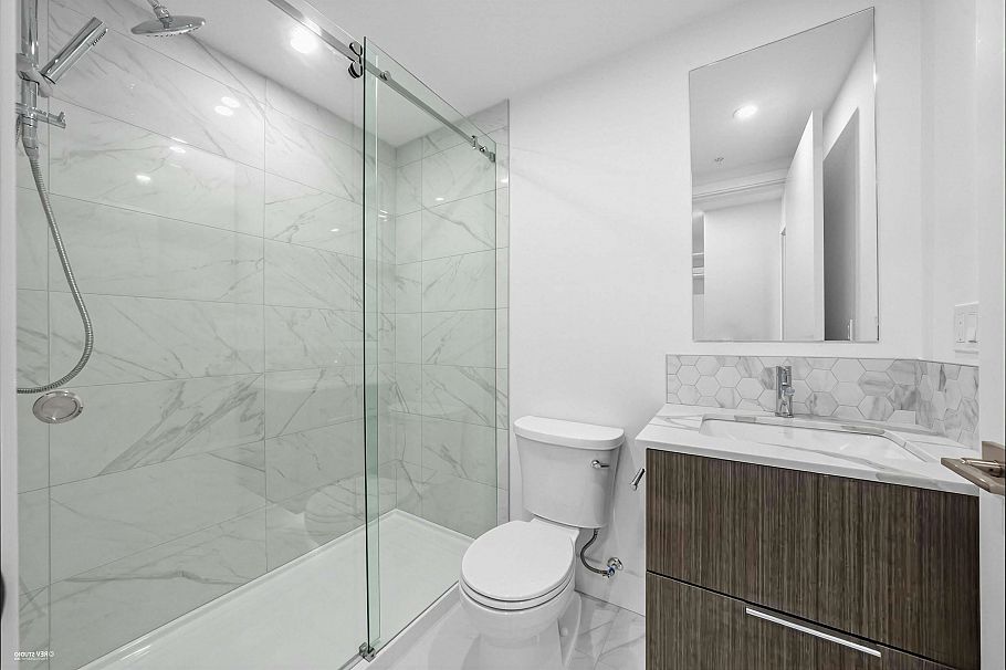 202 2075 E 1st Avenue Vancouver, BC - 25