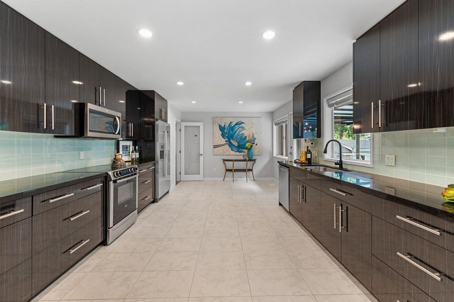 5670 Kullahun Drive Vancouver, BC - 5