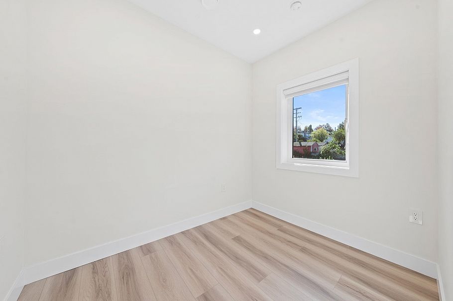 4320 Nanaimo Street Vancouver, BC - 27