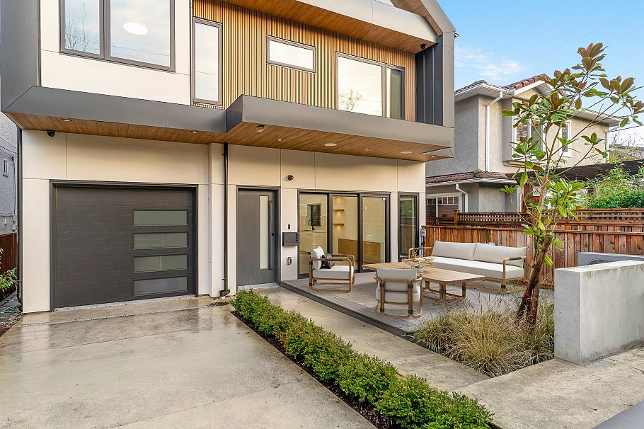 1 3118 Windsor Street Vancouver, BC - 35