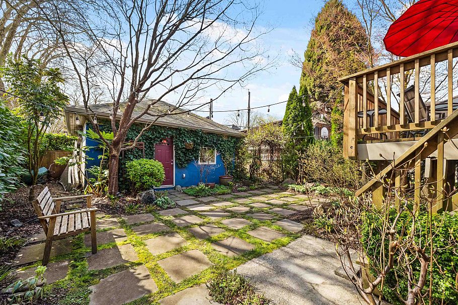 2906 W 12th Avenue Vancouver, BC - 21