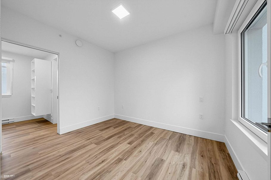 202 2075 E 1st Avenue Vancouver, BC - 13