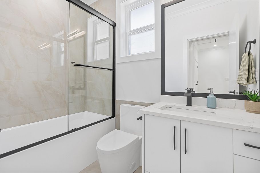 3749 Union Street Burnaby, BC - 22