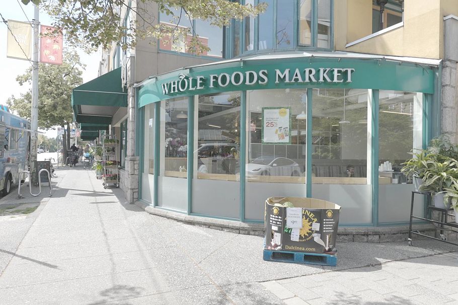 2433 W 6th Avenue Vancouver, BC - 40