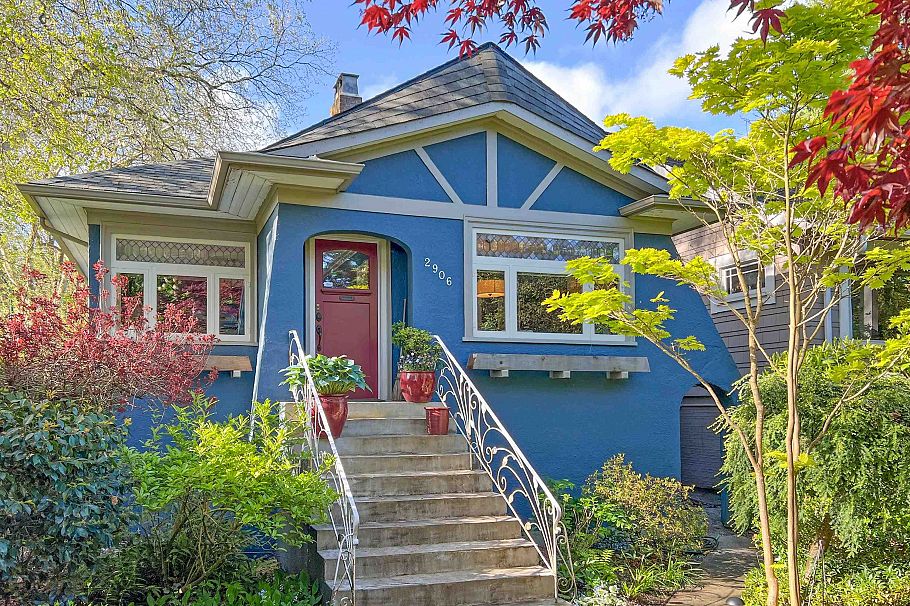 2906 W 12th Avenue Vancouver, BC - 1