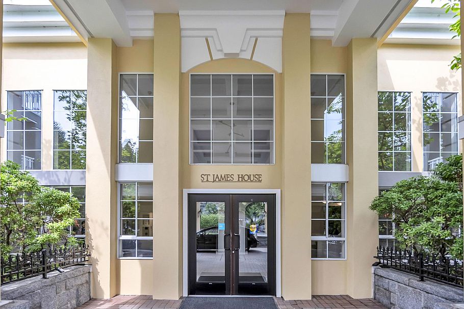 422 5835 Hampton Place Vancouver, BC - 3