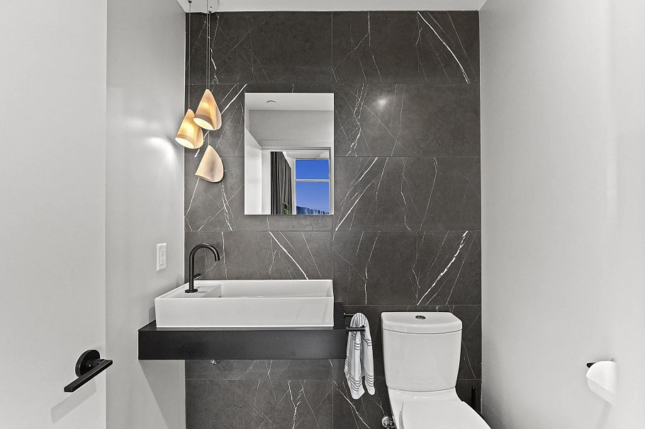 3701 1211 Melville Street Vancouver, BC - 10