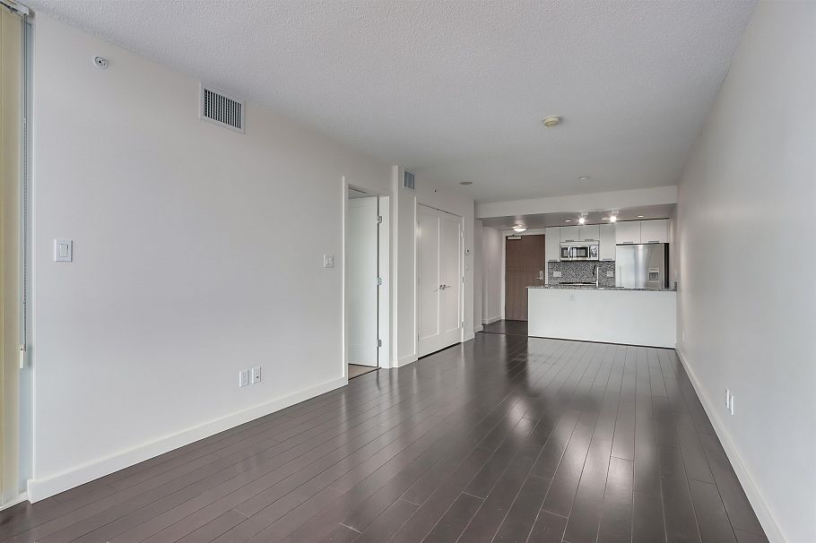 768 2080 W Broadway Vancouver, BC - 2
