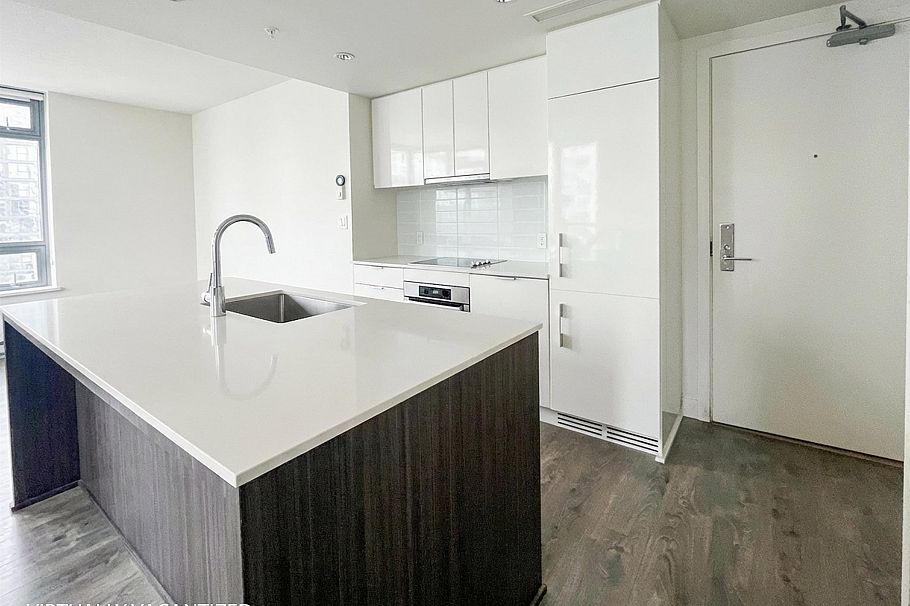 2207 1308 Hornby Street Vancouver, BC - 5