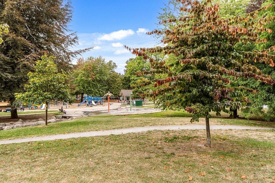 5263 Wales Street Vancouver, BC - 32