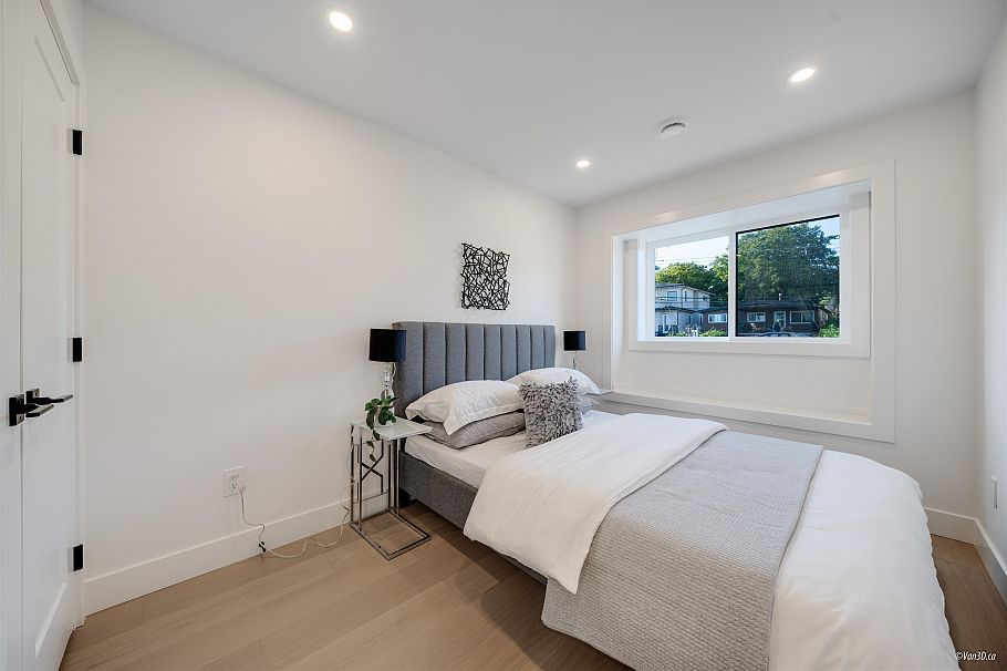 1167 E 63rd Avenue Vancouver, BC - 22