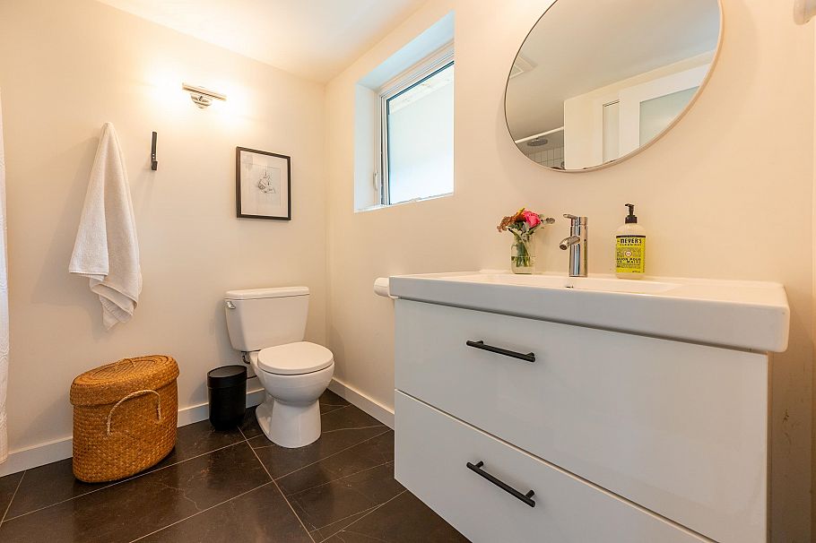 2254 Ferndale Street Vancouver, BC - 28