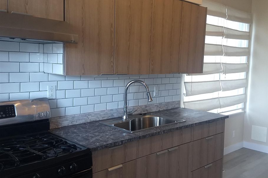 2822 Victoria Drive Vancouver, BC - 6