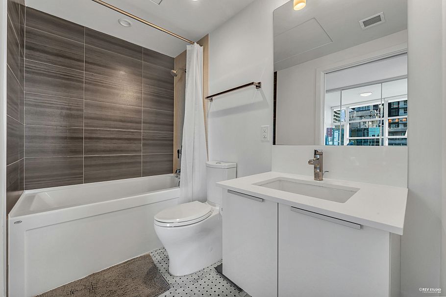 2206 1283 Howe Street Vancouver, BC - 15