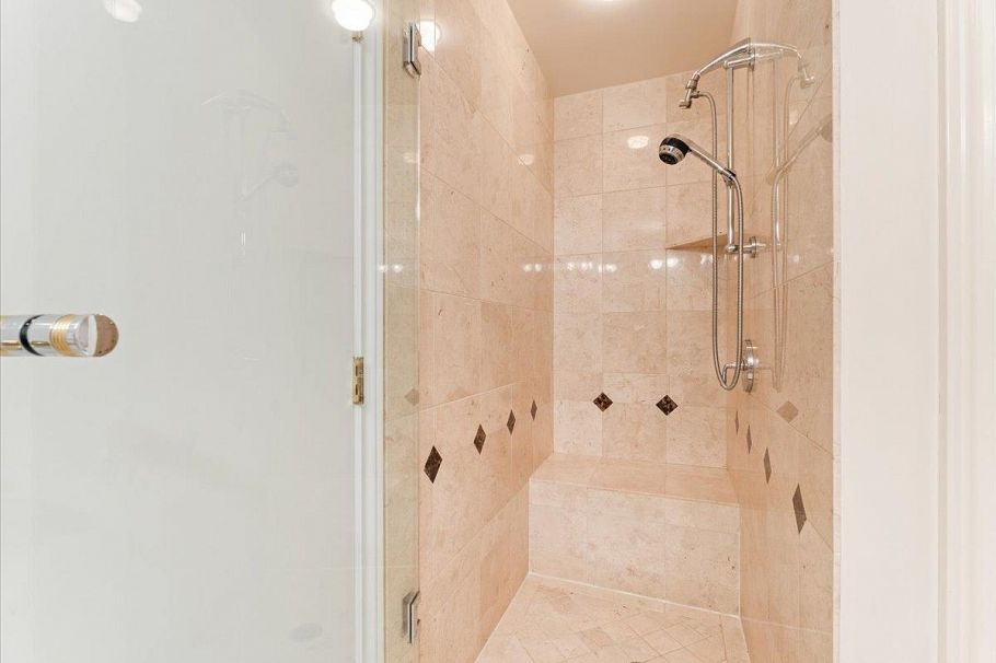 205 1717 Bayshore Drive Vancouver, BC - 29