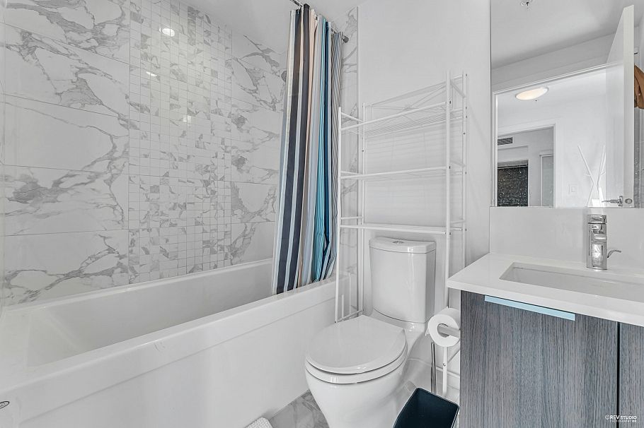 2206 1283 Howe Street Vancouver, BC - 12