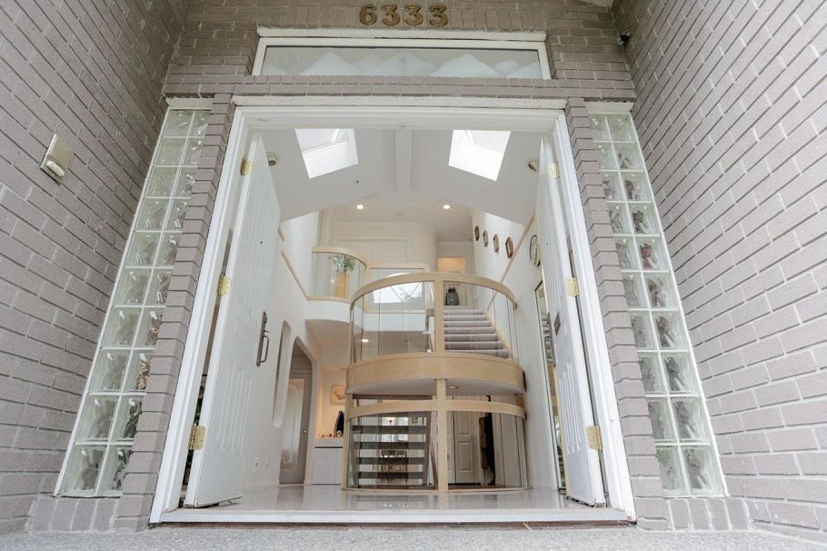 6333 Butler Street Vancouver, BC - 6