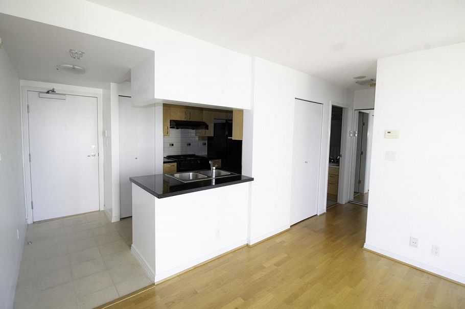 1905 198 AQUARIUS MEWS, Vancouver BC V6Z 2Y4 Vancouver, BC - 6