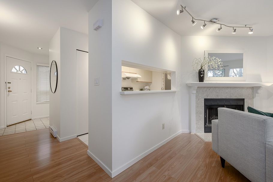 6 4245 Sophia Street Vancouver, BC - 7