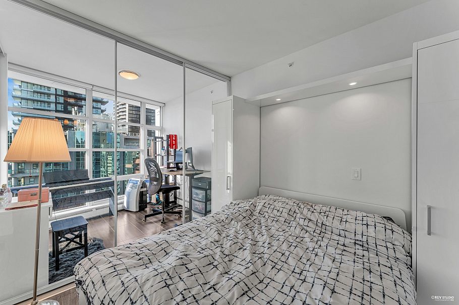 2206 1283 Howe Street Vancouver, BC - 13