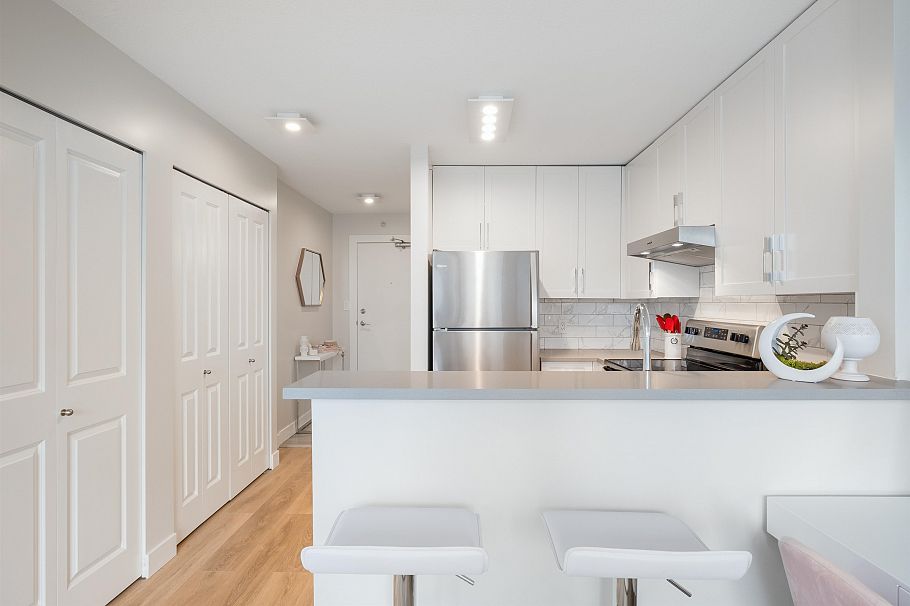 1103 1295 Richards Street Vancouver, BC - 7