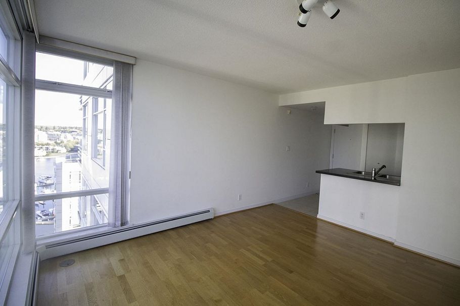 1905 198 AQUARIUS MEWS, Vancouver BC V6Z 2Y4 Vancouver, BC - 8