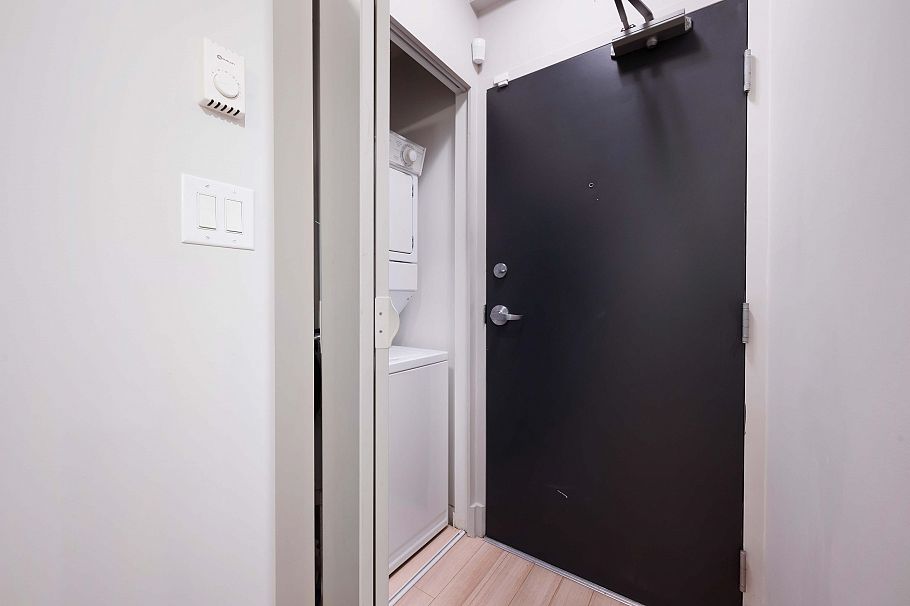 682 Citadel Parade Vancouver, BC - 9