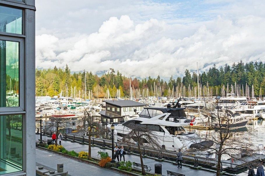 205 1717 Bayshore Drive Vancouver, BC - 2