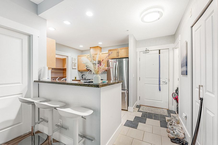 406 6328 Larkin Drive Vancouver, BC - 11