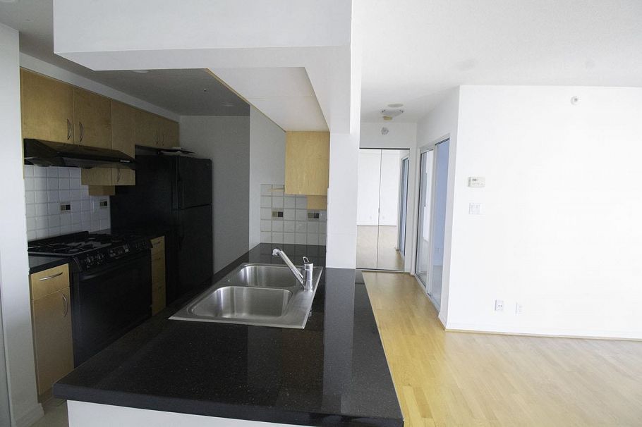 1905 198 AQUARIUS MEWS, Vancouver BC V6Z 2Y4 Vancouver, BC - 4