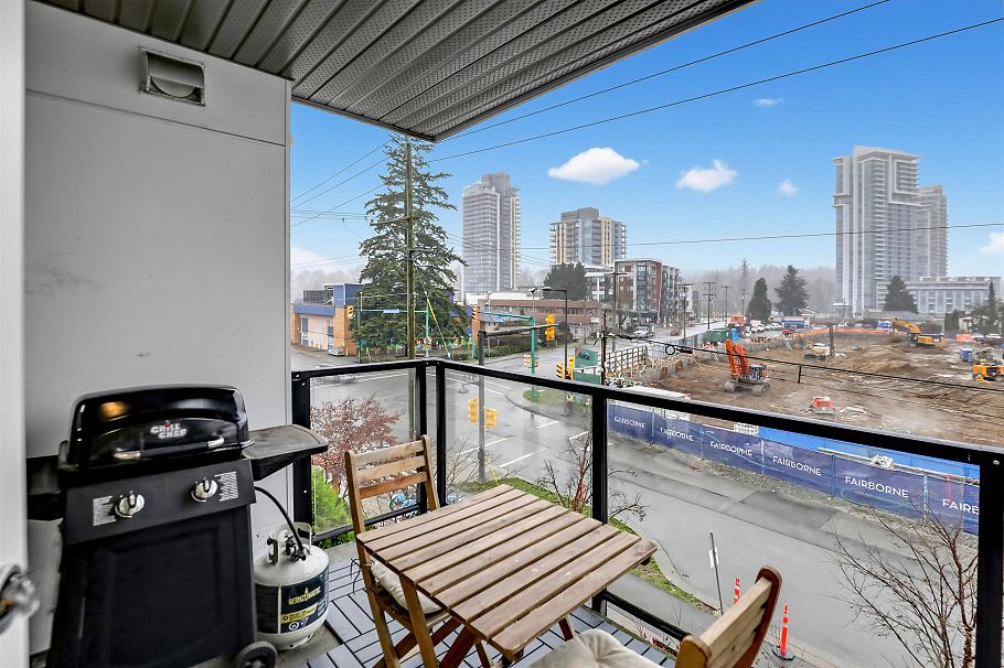 309 1519 Crown Street North Vancouver, BC - 17