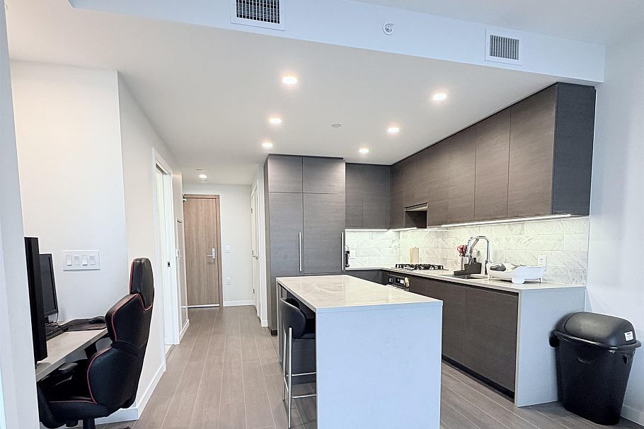 2803 2108 Gilmore Avenue Burnaby, BC - 4