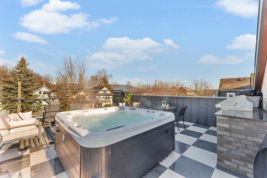 2 1841 Parker Street Vancouver, BC - 30