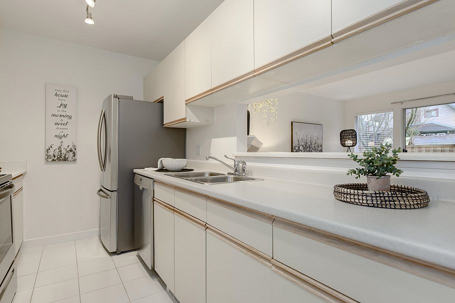 6 4245 Sophia Street Vancouver, BC - 9