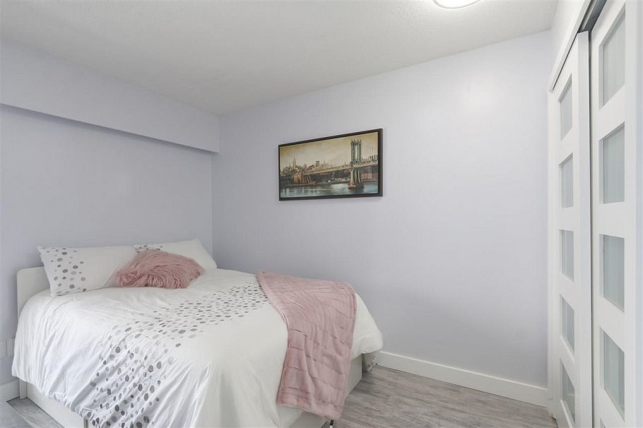 303 1717 W 13th Avenue Vancouver, BC - 4