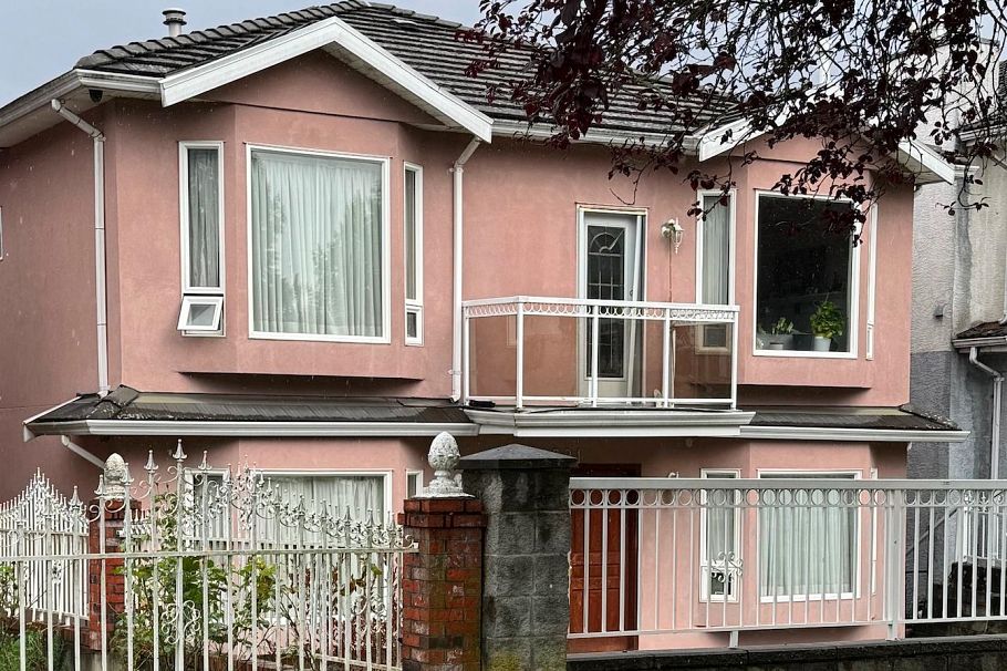 591 E 28th Avenue Vancouver, BC - 1